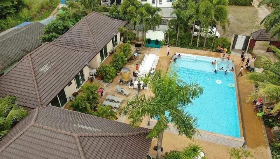Thip Siam Village 班奥南矛 外观 照片